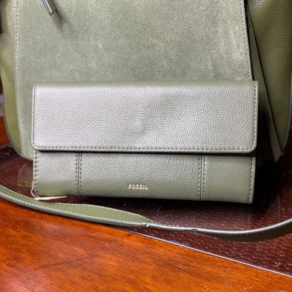 NWT Fossil Talia hobo comes with wallet chive Suede & Leather Shoulder Hobo Bag - Picture 2 of 14